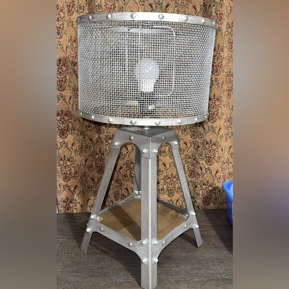 Pottery Barn Other - NWOT Pottery Barn Metal 24” Table Lamp Light Industrial Ladder